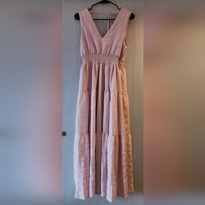 🌷 Gray Sky Blush Tiered Maxi Dress (Size M / US 6)